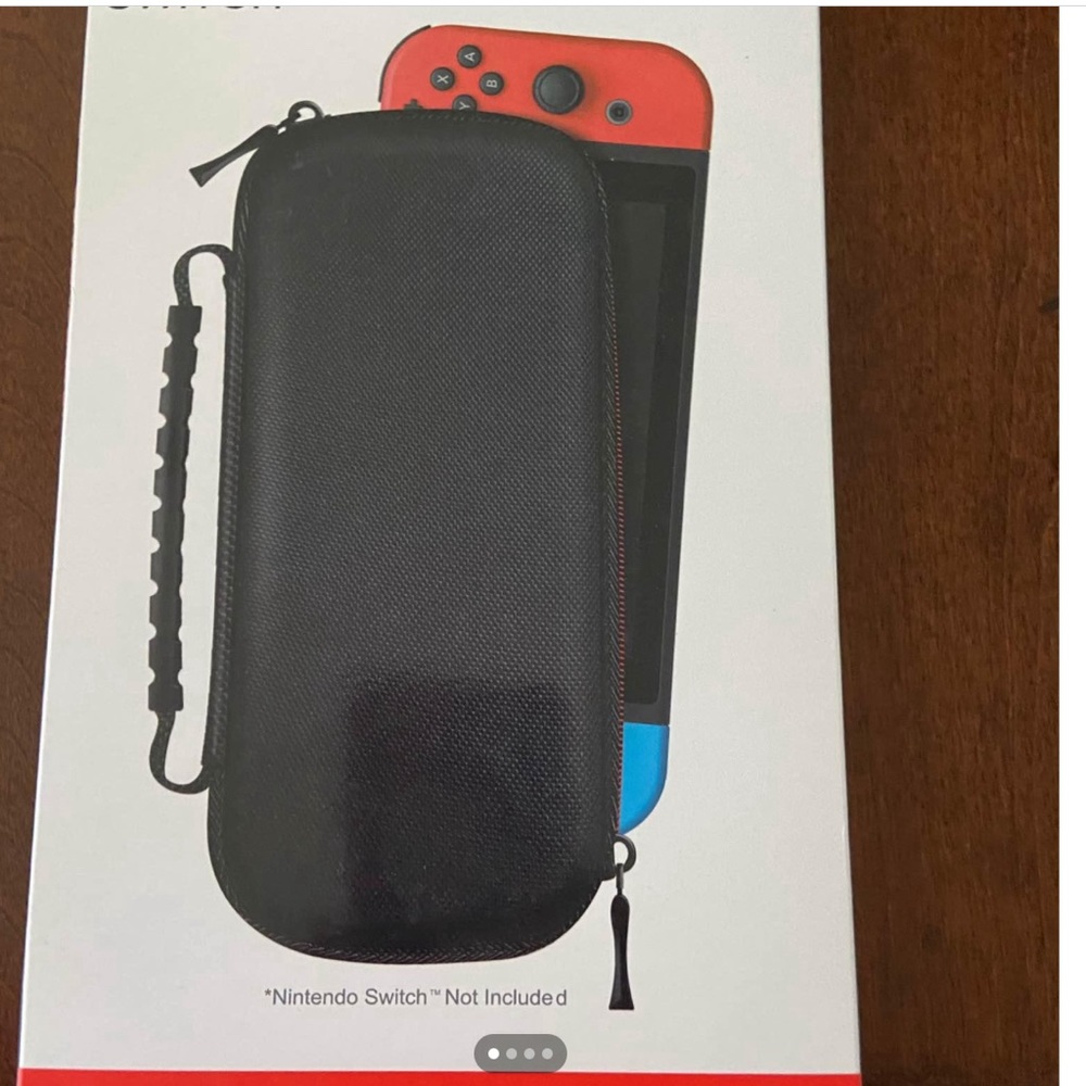 New, Nintendo Switch Carrying Case and Glass Screen Protector